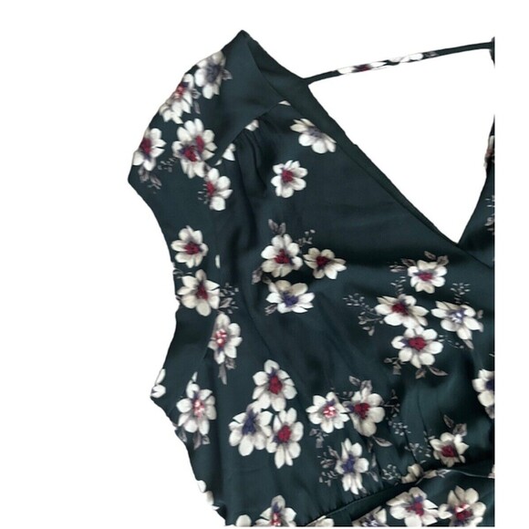 DR2 Dark Green Faux Wrap Floral V Neck Dress Size 2x - Picture 4 of 10